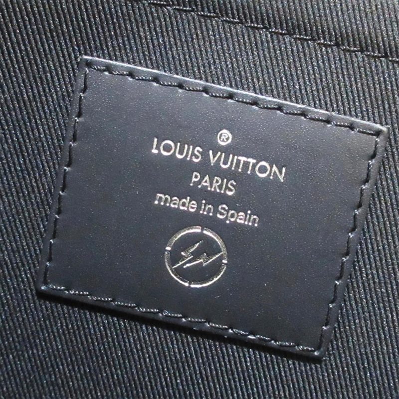 Louis Vuitton Monogram Eclipse Apollo Messenger MM (SHG-37708) - Barde - Image 7