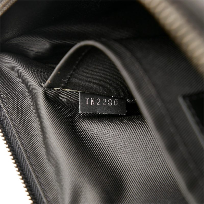 Louis Vuitton Monogram Eclipse Discovery Pochette (SHG-36519) - Barde - Image 8