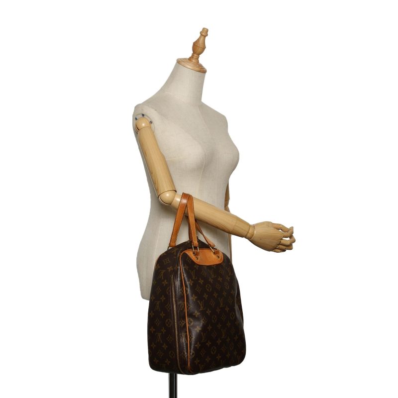 Louis Vuitton Monogram Excursion (SHG-22746) - Barde - Image 5