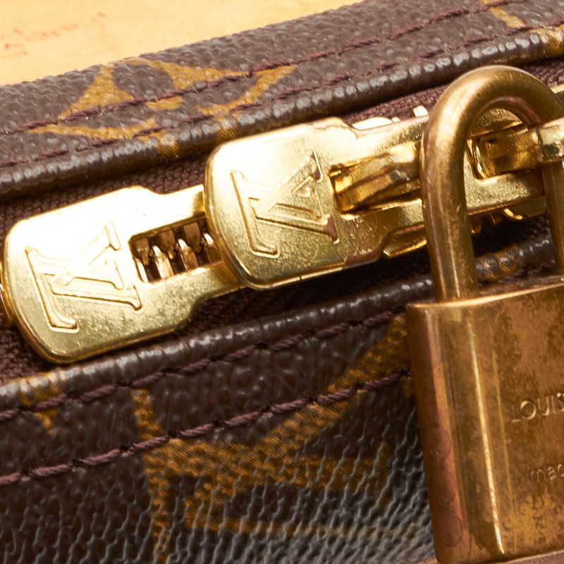 Louis Vuitton Monogram Excursion (SHG-33873) - Barde - Image 10