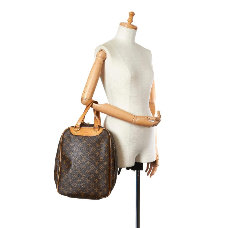 Louis Vuitton Monogram Excursion (SHG-33873) - Barde - Image 5