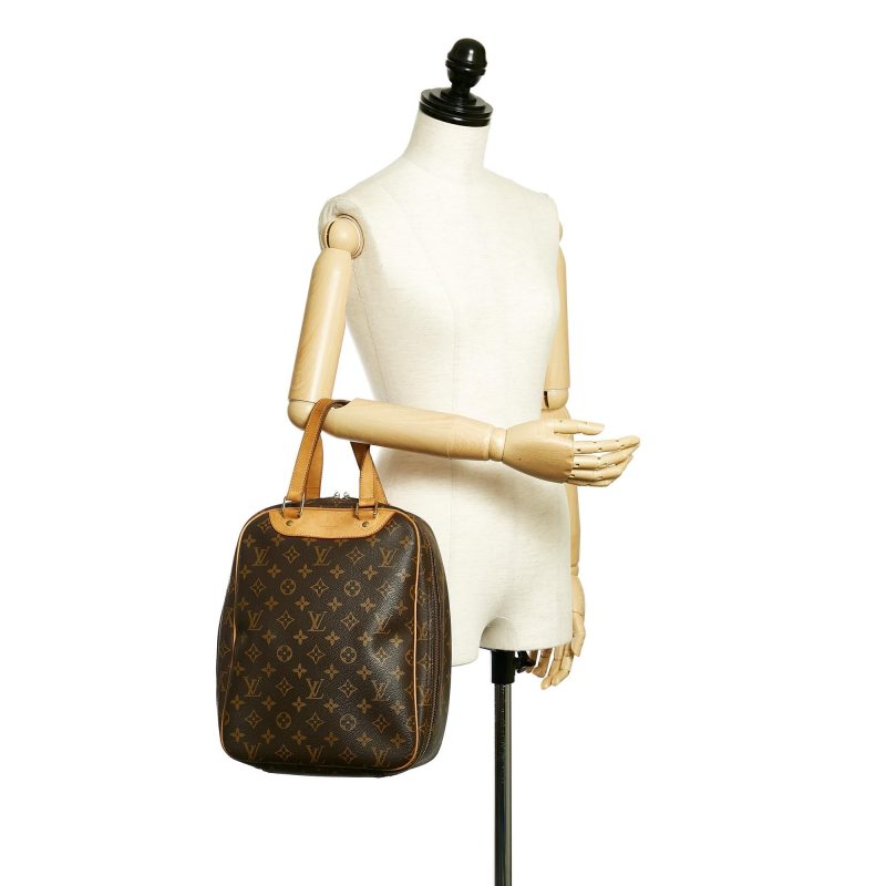 Louis Vuitton Monogram Excursion (SHG-34147) - Barde - Image 5