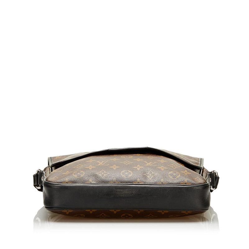 Louis Vuitton Monogram Macassar Bass MM (SHG-36020) - Barde - Image 4