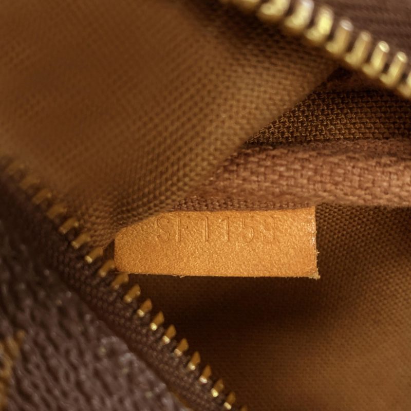 Louis Vuitton Monogram Mini Pochette Accessoires (SHG-37532) - Barde - Image 9
