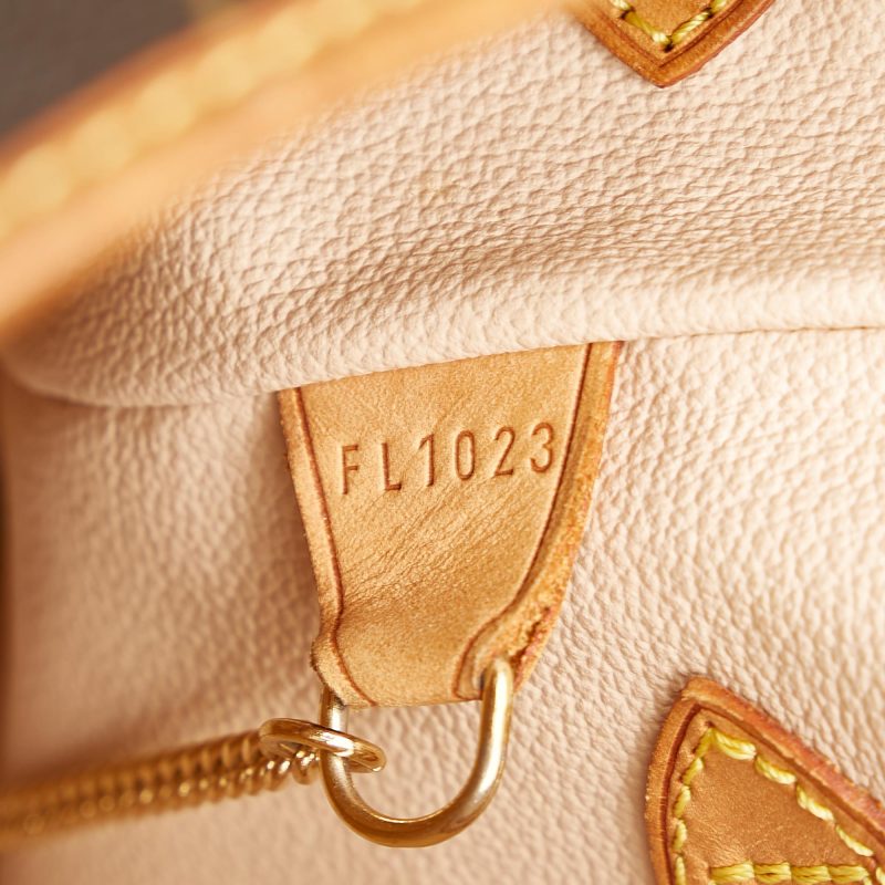Louis Vuitton Monogram Petit Bucket (SHG-36335) - Barde - Image 8
