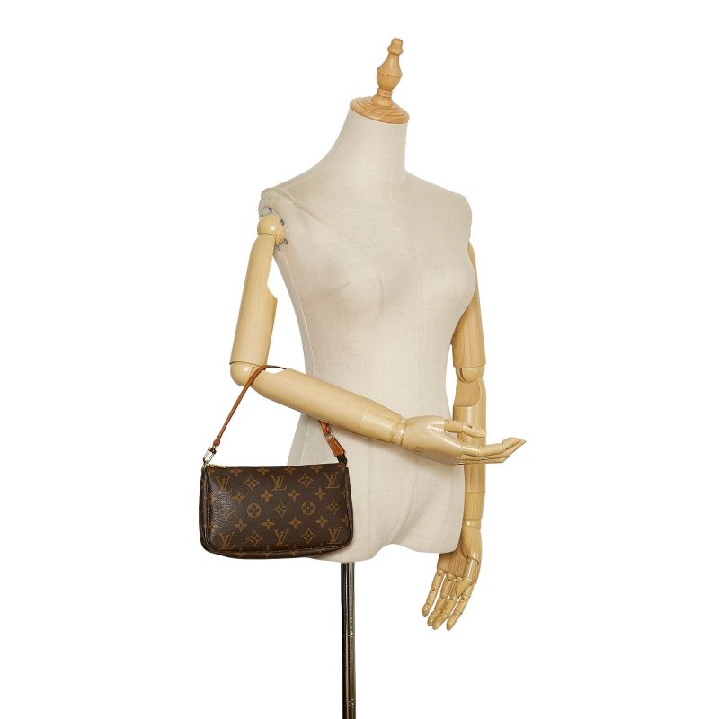 Louis Vuitton Monogram Pochette Accessoires (SHG-36054) - Barde - Image 5