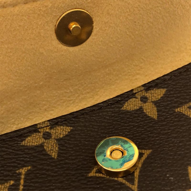 Louis Vuitton Monogram Pochette Florentine (SHG-36937) - Barde - Image 10