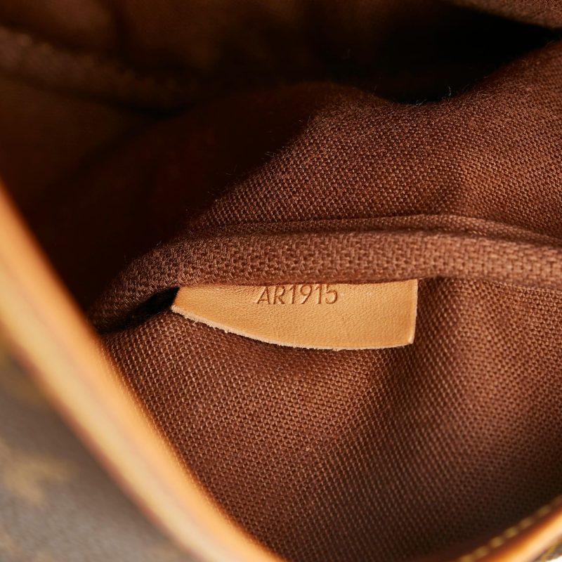 Louis Vuitton Monogram Saumur 35 (SHG-34595) - Barde - Image 9