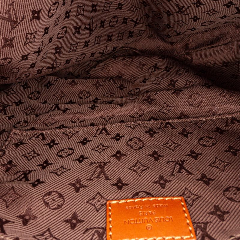 Louis Vuitton Monogram Suede Onatah GM (SHG-37712) - Barde - Image 6