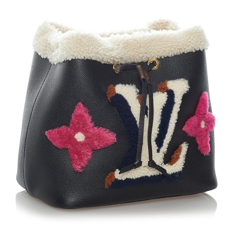 Louis Vuitton Monogram Teddy Shearling Neonoe (SHG-37294) - Barde - Image 2
