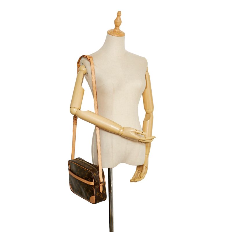 Louis Vuitton Monogram Trocadero 27 (SHG-35672) - Barde - Image 5