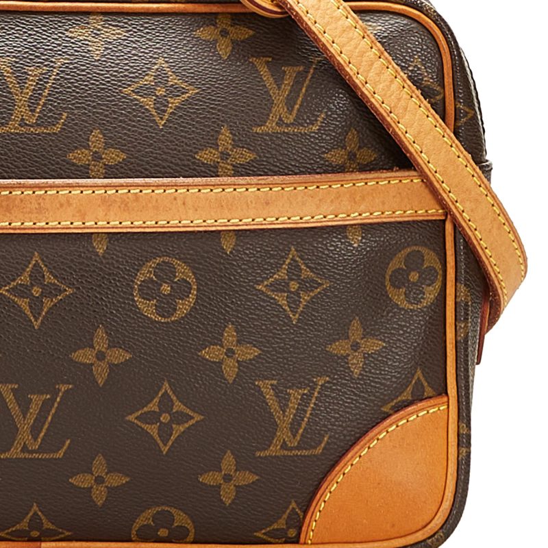 Louis Vuitton Monogram Trocadero 27 (SHG-35987) - Barde - Image 10