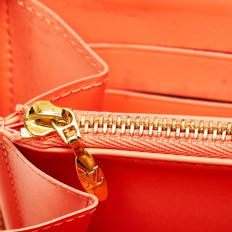 Louis Vuitton Monogram Vernis Sweet Zippy Wallet (SHG-37454) - Barde - Image 9