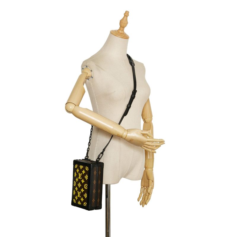 Louis Vuitton Monogram Vertical Soft Trunk (SHG-37561) - Barde - Image 5