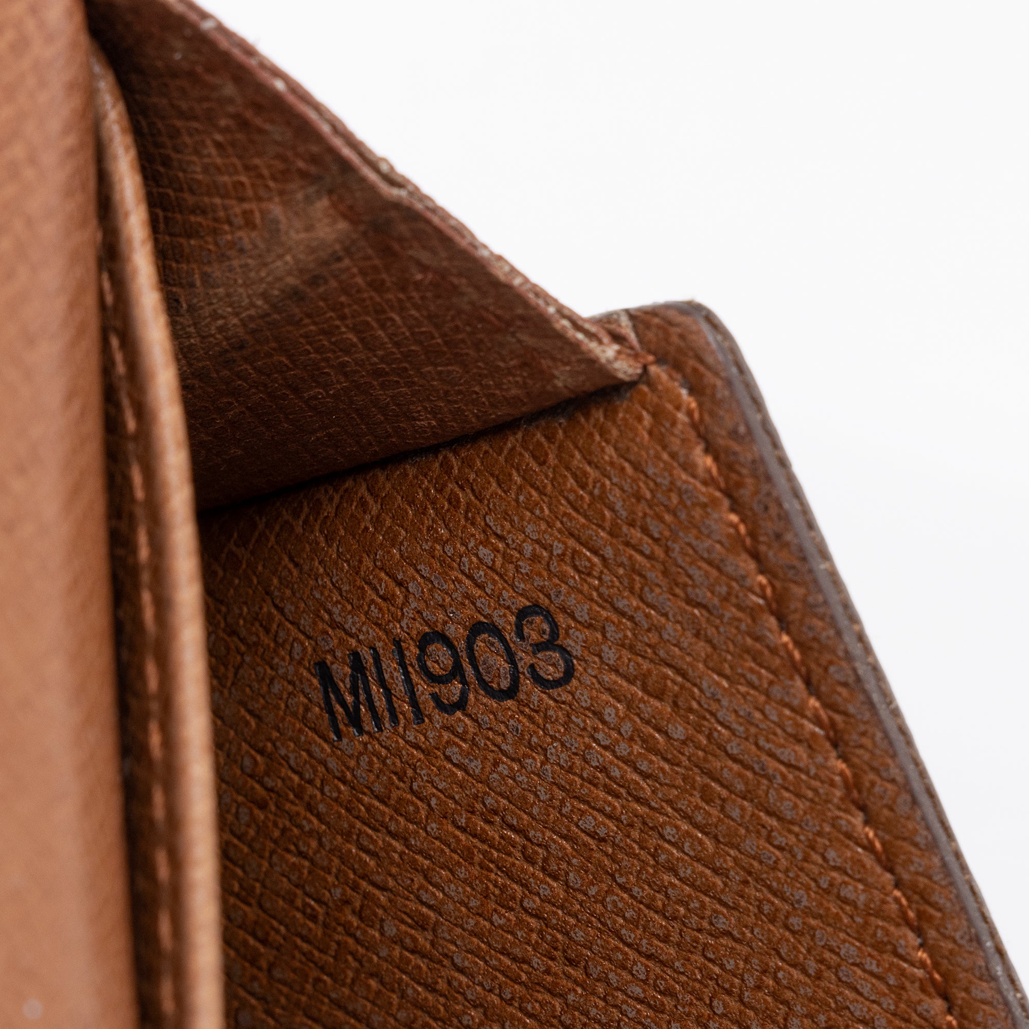 Louis Vuitton Vintage Monogram Canavs Porte Yen Wallet - FINAL SALE (SHF-23585) - Barde - Image 4