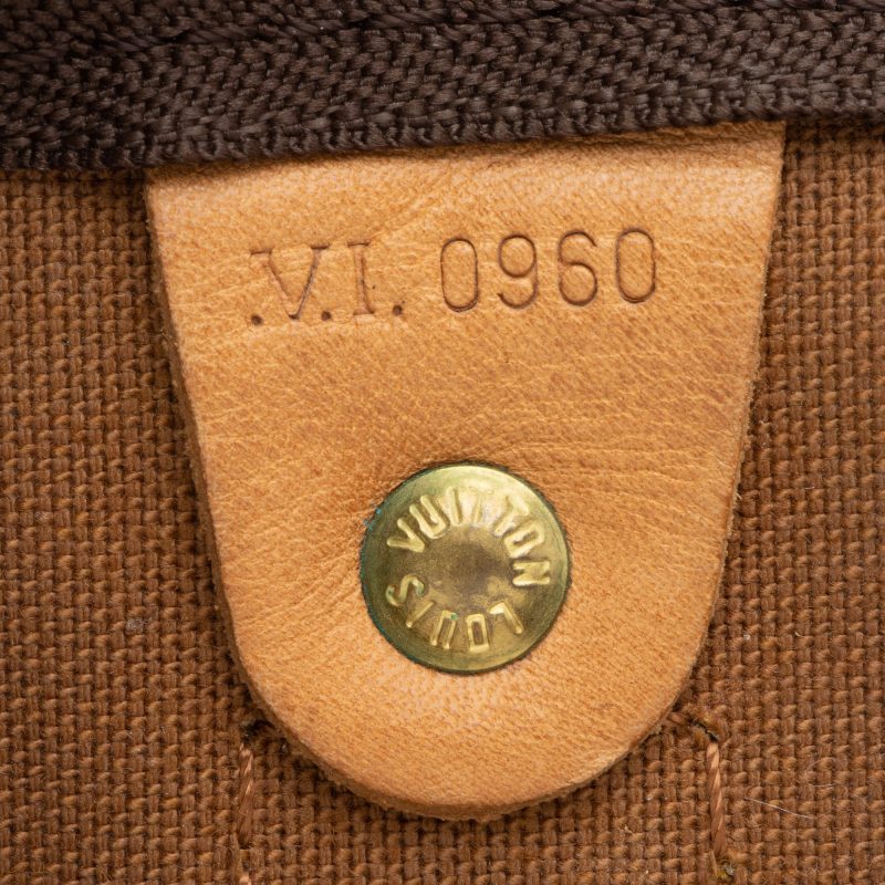 Louis Vuitton Vintage Monogram Canvas Keepall 60 Duffle Bag - FINAL SALE (SHF-23427) - Barde - Image 6