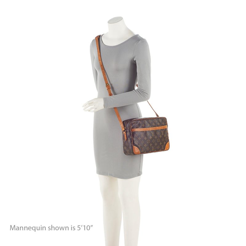 Louis Vuitton Vintage Monogram Canvas Trocadero 27 Shoulder Bag (SHF-22092) - Barde - Image 5