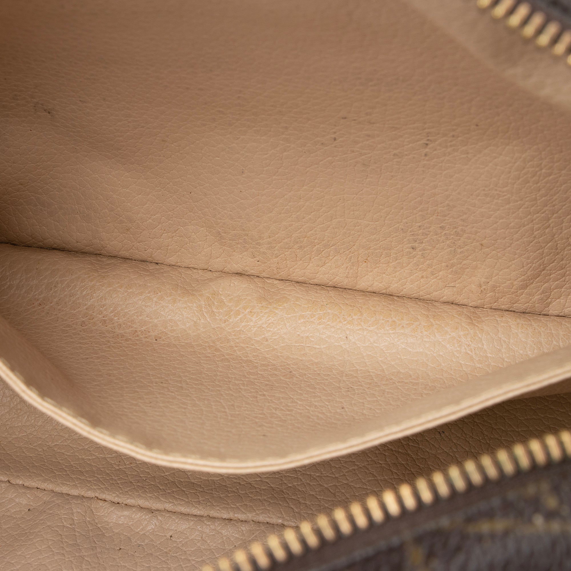 Louis Vuitton Vintage Monogram Canvas Trousse Toiletry Pouch 23 (SHF-185687) - Barde - Image 8