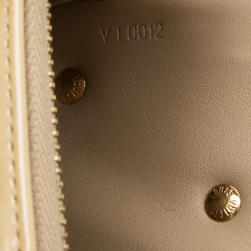 Louis Vuitton Vintage Monogram Vernis Lexington Pochette - FINAL SALE (SHF-23085) - Barde - Image 6