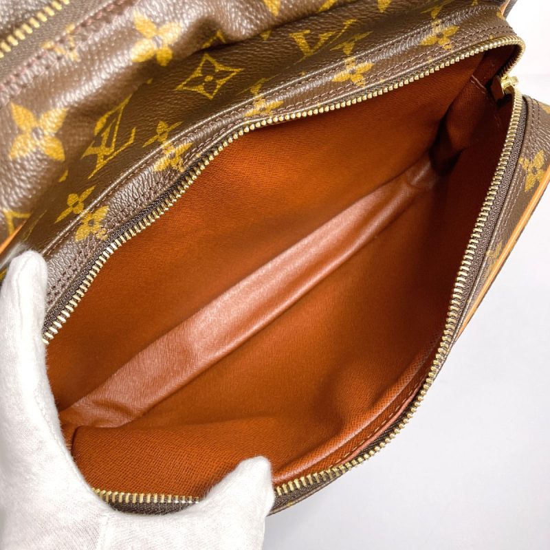 Louis Vuitton Nile PM Monogram Canvas Shoulder Bag - Barde - Image 10