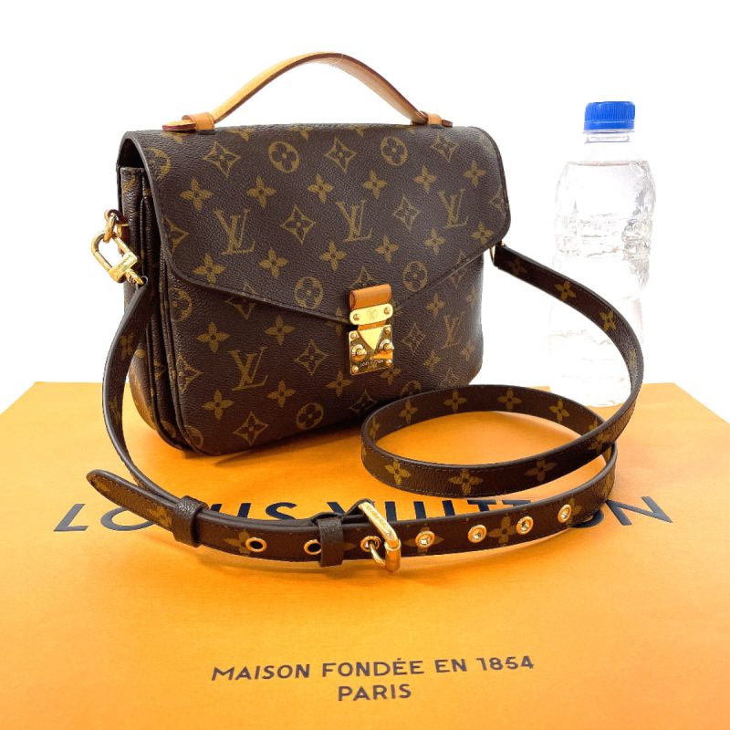Louis Vuitton Pochette Metis MM Monogram Canvas Handbag - Barde - Image 2