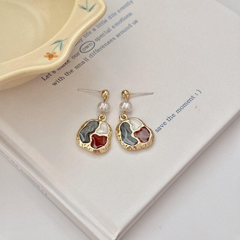 Sense Retro Style Irregular Color Matching Earrings - Image 5