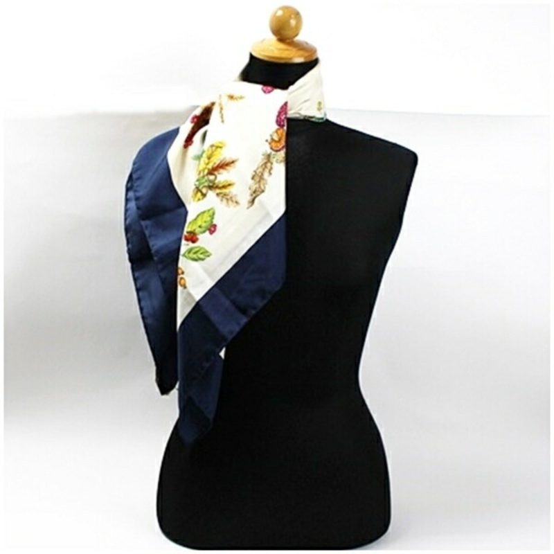 Gucci Navy  Silk Scarf (Pre-Owned) - Barde - Image 3