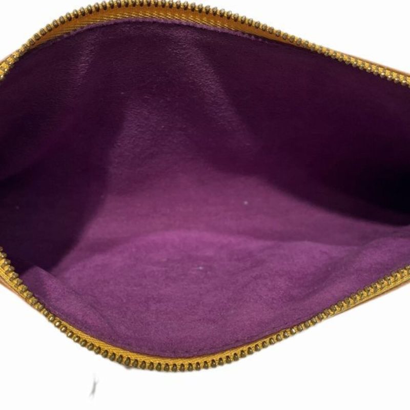 Louis Vuitton Pochette Accessoires  Leather Clutch Bag - Barde - Image 4