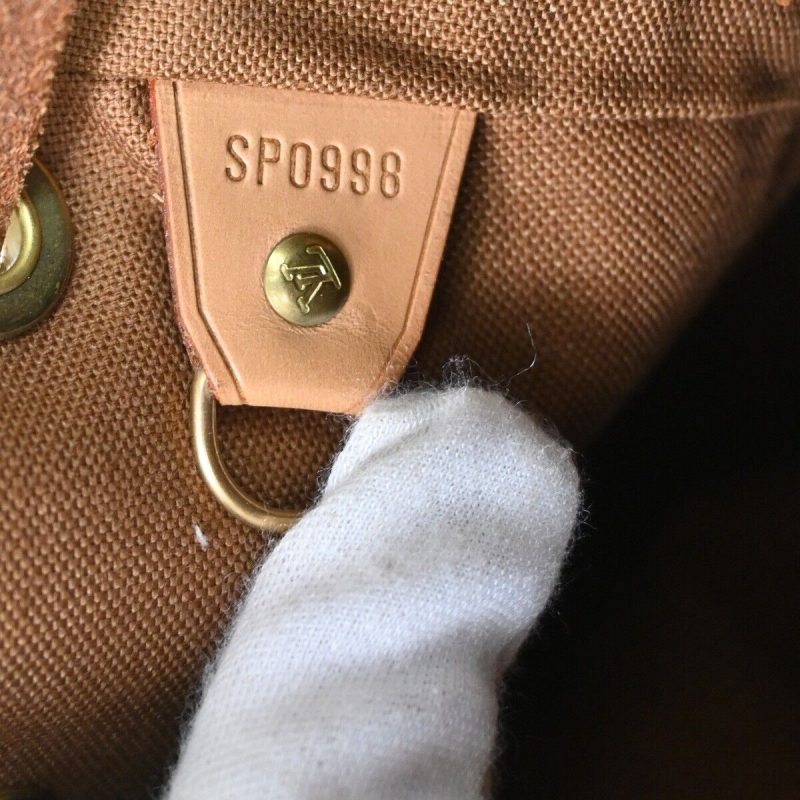 Louis Vuitton Montsouris Mm  Canvas Handbag - Barde - Image 6