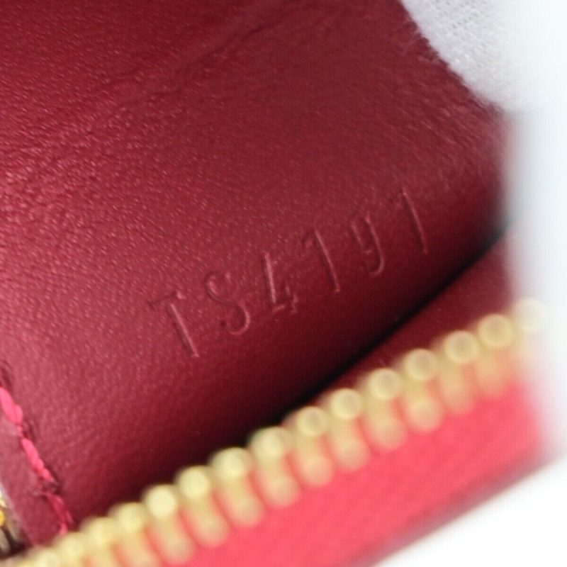 Louis Vuitton Porte Monnaie Coeur  Patent Leather Wallet - Barde - Image 4
