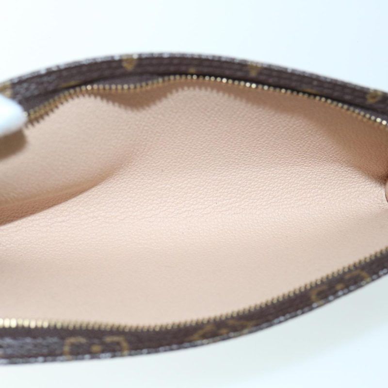 Louis Vuitton Pochette Accessoire  Canvas Clutch Bag - Barde - Image 5