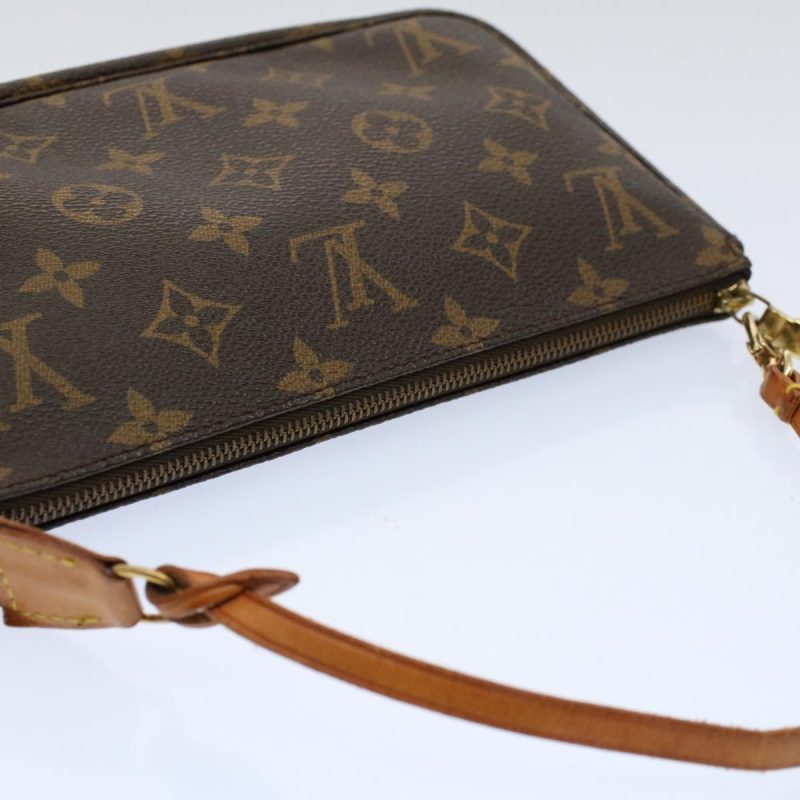 Louis Vuitton Pochette Accessoire  Canvas Clutch Bag - Barde - Image 4