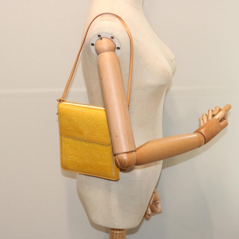 Louis Vuitton Mott  Patent Leather Clutch Bag - Barde - Image 6