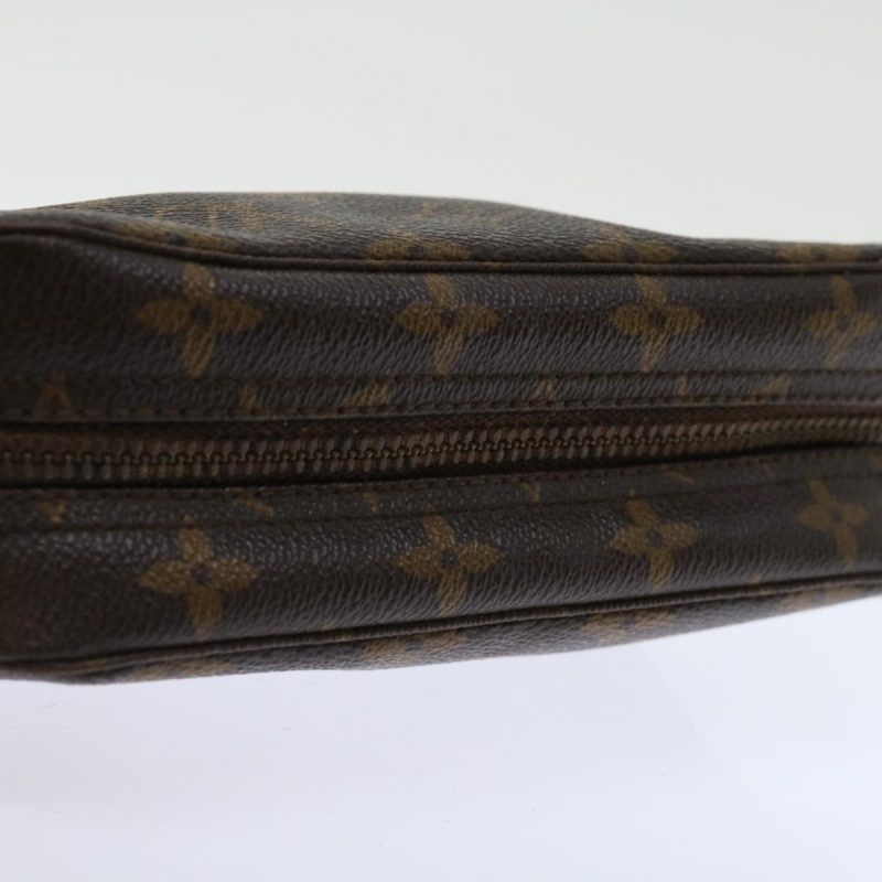 Louis Vuitton Trousse De Toilette 18  Canvas Clutch Bag - Barde - Image 4