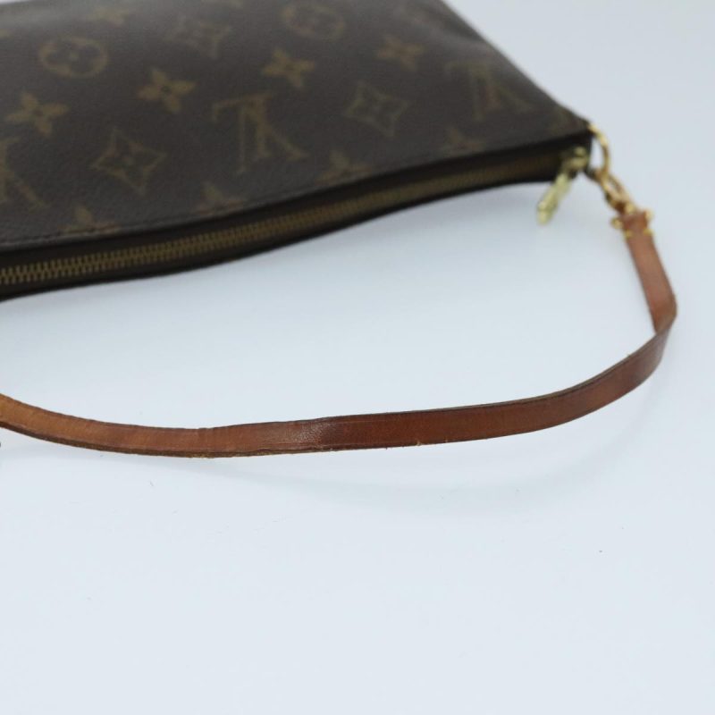 Louis Vuitton Pochette Accessoire  Canvas Clutch Bag - Barde - Image 5