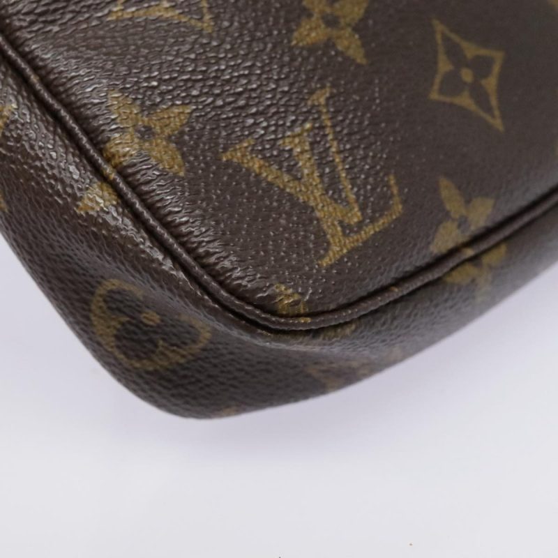 Louis Vuitton Pochette Accessoire  Canvas Clutch Bag - Barde - Image 6