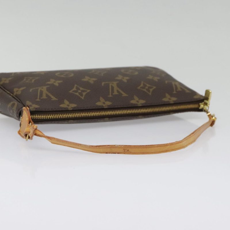 Louis Vuitton Pochette Accessoire  Canvas Clutch Bag - Barde - Image 5