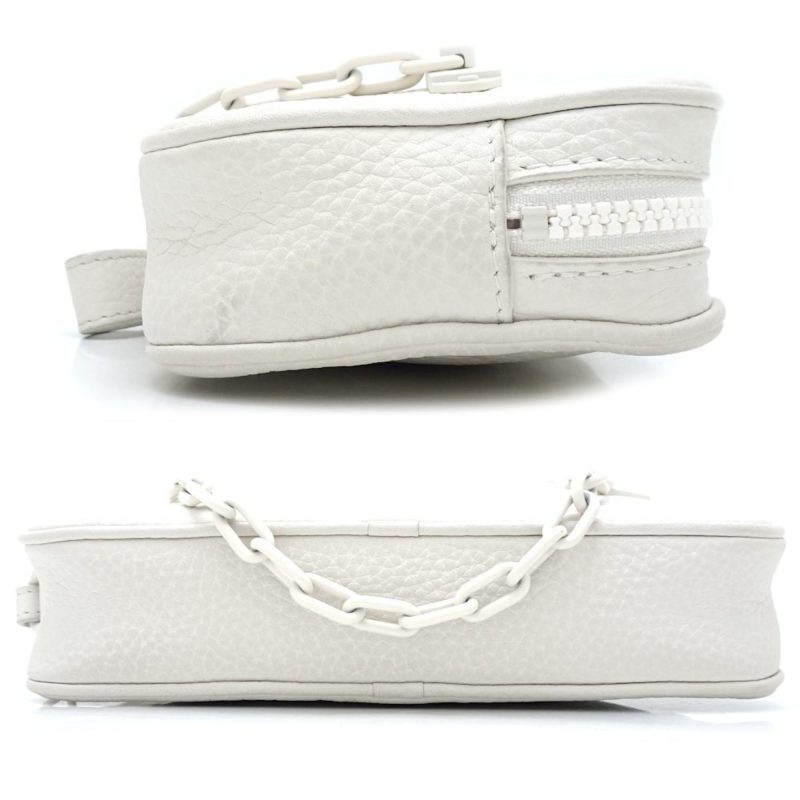 Louis Vuitton Pochette Volga  Leather Clutch Bag - Barde - Image 3