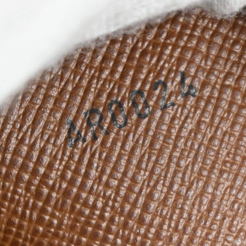 Louis Vuitton Orsay  Canvas Clutch Bag - Barde - Image 6