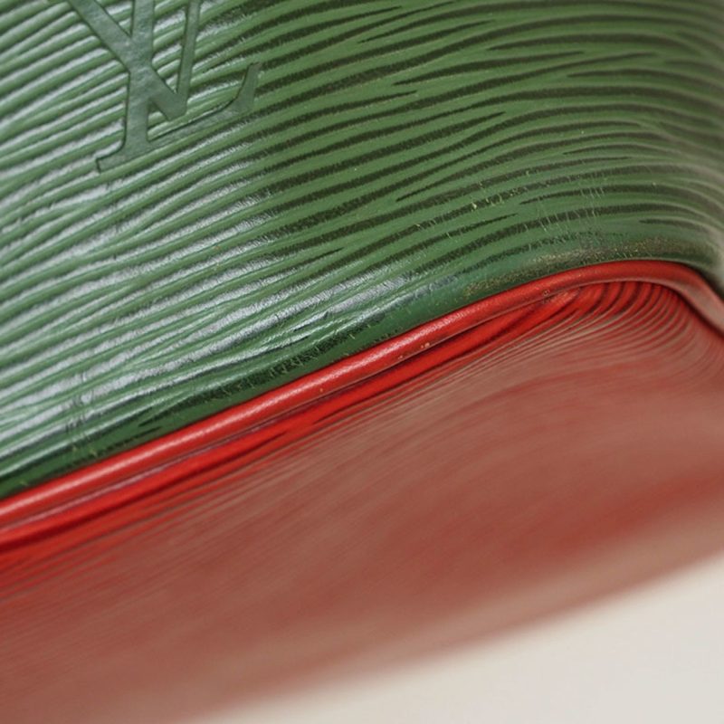 Louis Vuitton Petit Noé  Leather Shoulder Bag - Barde - Image 4