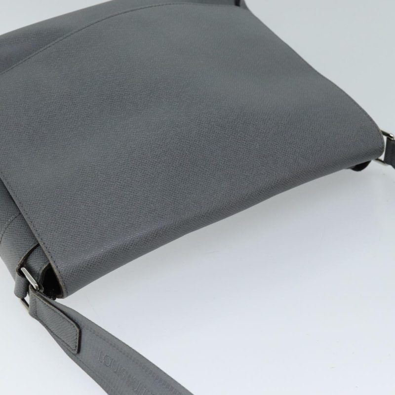 Louis Vuitton Roman  Leather Shoulder Bag - Barde - Image 4