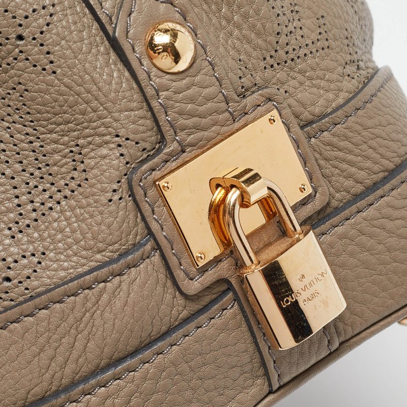 Louis Vuitton Poudre Mahina Leather Stellar Pm Bag - Barde - Image 4