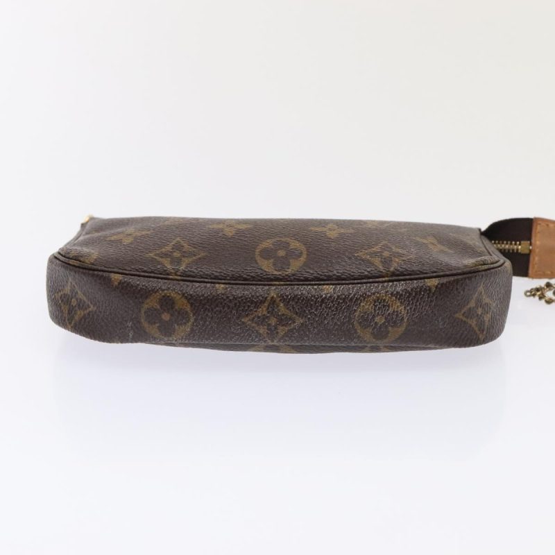 Louis Vuitton Pochette Accessoire  Canvas Shoulder Bag - Barde - Image 5
