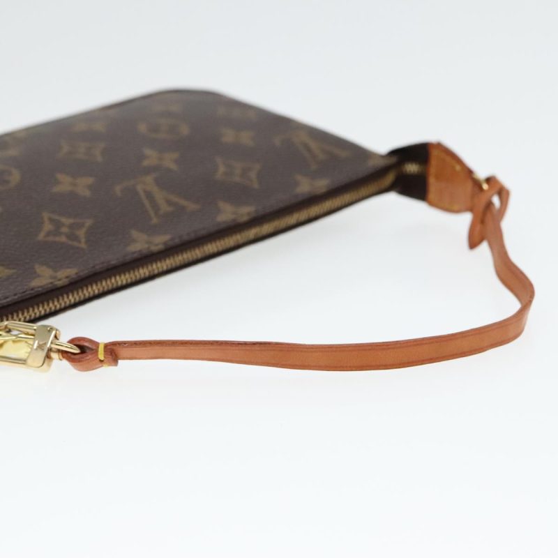 Louis Vuitton Pochette Accessoire  Canvas Clutch Bag - Barde - Image 5
