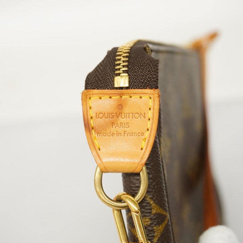 Louis Vuitton Pochette Accessoire  Canvas Clutch Bag - Barde - Image 5