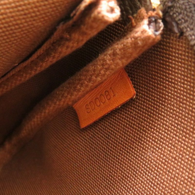 Louis Vuitton Pochette Accessoires  Canvas Clutch Bag - Barde - Image 4