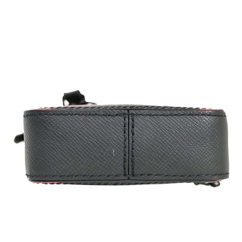 Louis Vuitton Taiga  Leather Shoulder Bag - Barde - Image 3