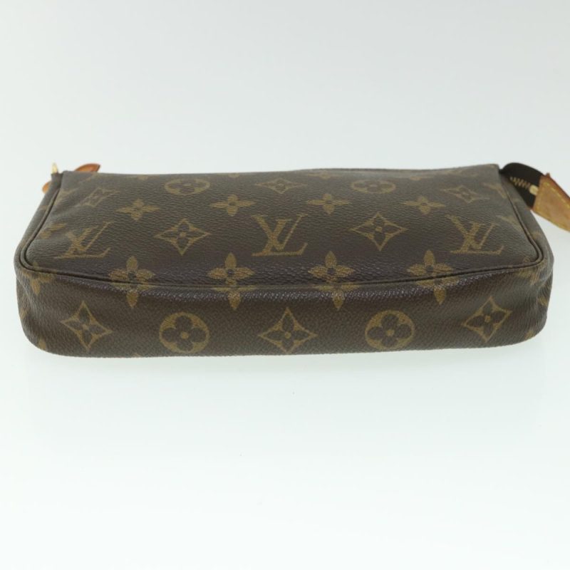 Louis Vuitton Pochette Accessoire  Canvas Clutch Bag - Barde - Image 3