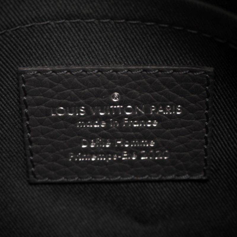 Louis Vuitton Triangle  Leather Shopper Bag - Barde - Image 6