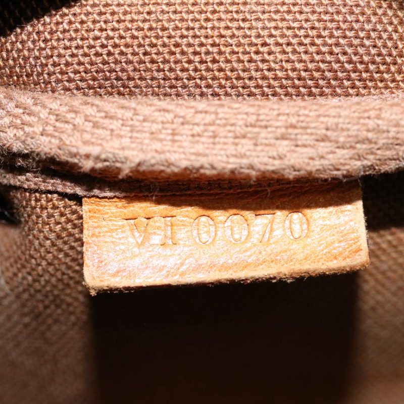 Louis Vuitton Pochette Accessoire  Canvas Clutch Bag - Barde - Image 6